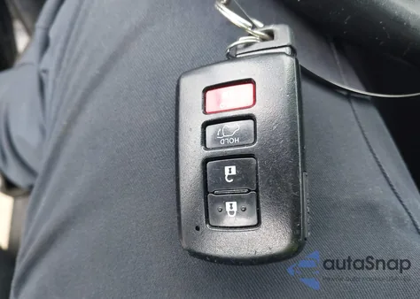 2019 Toyota Highlander Xle z USA, uszkodzony, nr VIN 5TDJZRFH5KS742941